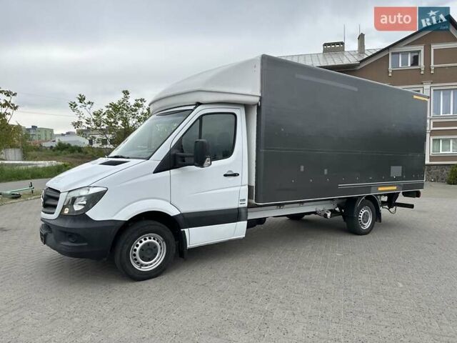 Белый Мерседес Sprinter, объемом двигателя 0 л и пробегом 150 тыс. км за 19750 $, фото 1 на Automoto.ua