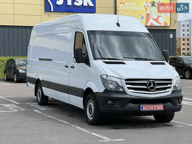Белый Мерседес Sprinter, объемом двигателя 2.2 л и пробегом 320 тыс. км за 20900 $, фото 1 на Automoto.ua