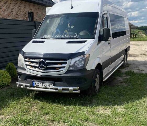 Белый Мерседес Sprinter, объемом двигателя 2.1 л и пробегом 785 тыс. км за 20000 $, фото 1 на Automoto.ua