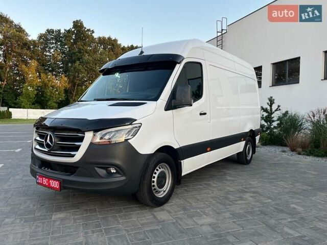 Белый Мерседес Sprinter, объемом двигателя 2.99 л и пробегом 330 тыс. км за 33500 $, фото 1 на Automoto.ua