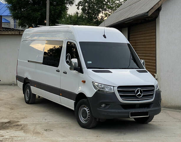 Белый Мерседес Sprinter, объемом двигателя 2.2 л и пробегом 520 тыс. км за 26500 $, фото 1 на Automoto.ua