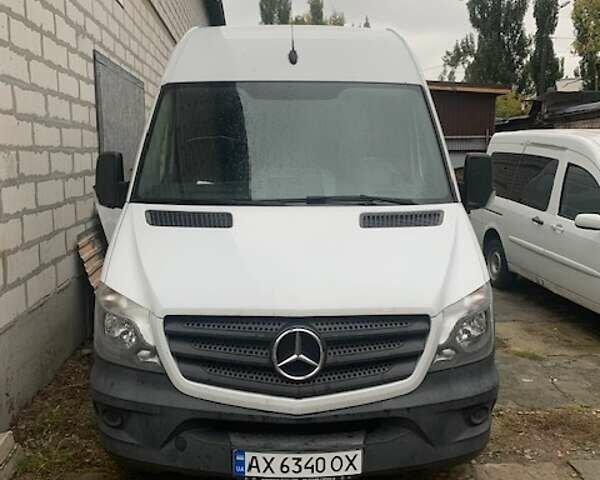 Белый Мерседес Sprinter, объемом двигателя 2.14 л и пробегом 163 тыс. км за 21075 $, фото 1 на Automoto.ua