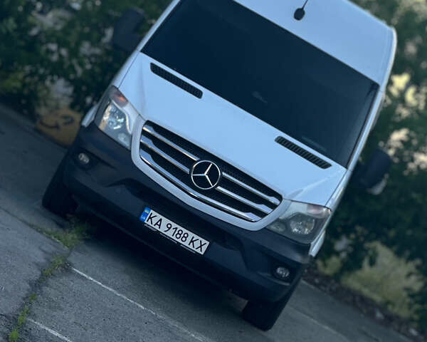 Белый Мерседес Sprinter, объемом двигателя 2.2 л и пробегом 4 тыс. км за 23500 $, фото 1 на Automoto.ua
