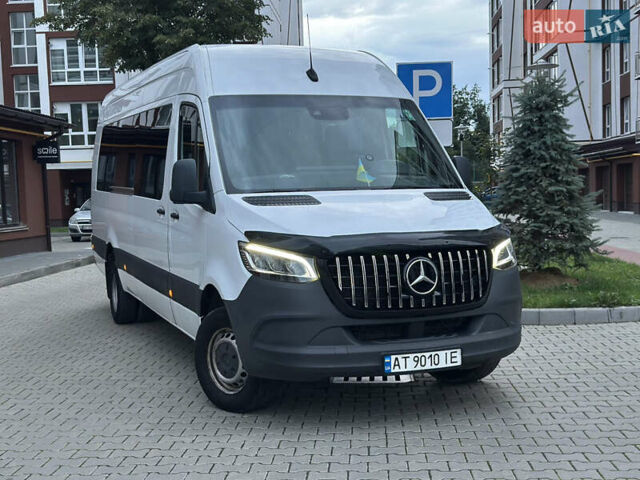 Белый Мерседес Sprinter, объемом двигателя 2.99 л и пробегом 250 тыс. км за 65000 $, фото 1 на Automoto.ua