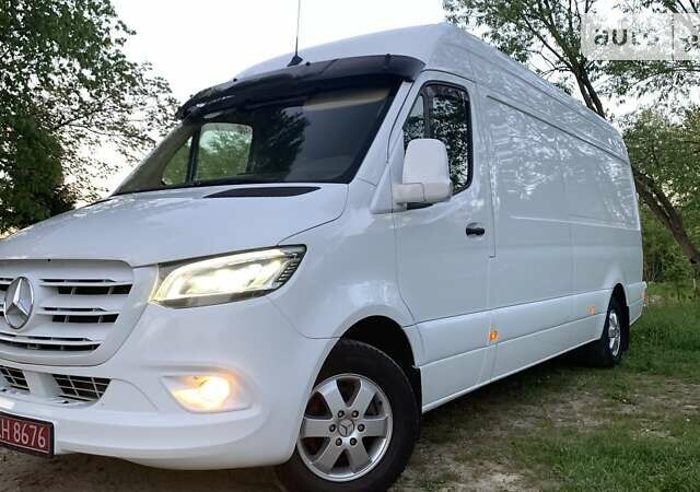 Белый Мерседес Sprinter, объемом двигателя 0 л и пробегом 420 тыс. км за 39700 $, фото 1 на Automoto.ua