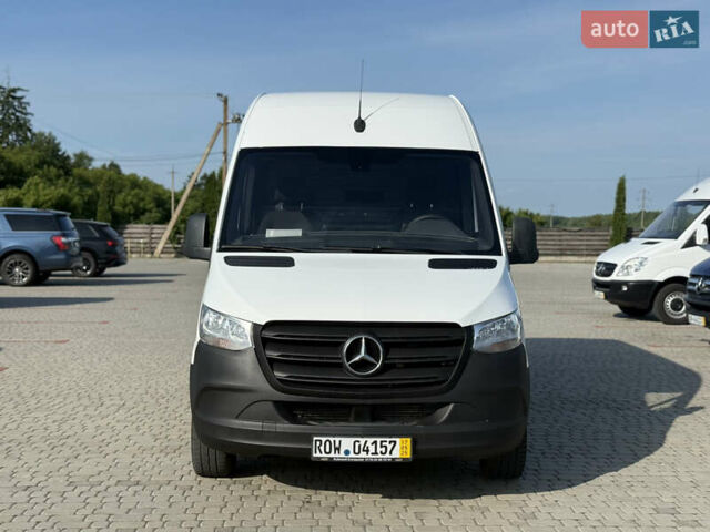 Белый Мерседес Sprinter, объемом двигателя 2.14 л и пробегом 234 тыс. км за 20800 $, фото 1 на Automoto.ua