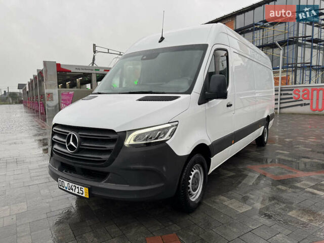 Белый Мерседес Sprinter, объемом двигателя 2.14 л и пробегом 256 тыс. км за 29992 $, фото 1 на Automoto.ua