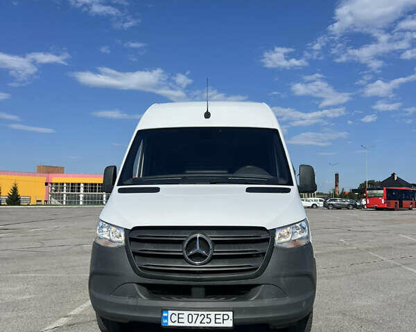 Белый Мерседес Sprinter, объемом двигателя 2.14 л и пробегом 260 тыс. км за 28000 $, фото 1 на Automoto.ua