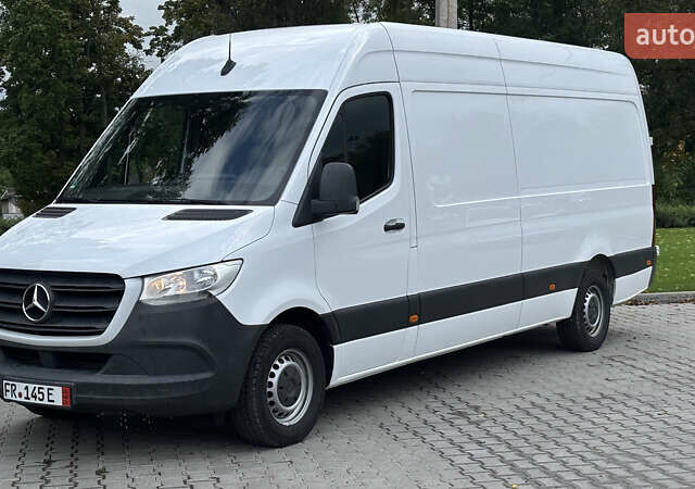 Белый Мерседес Sprinter, объемом двигателя 0 л и пробегом 190 тыс. км за 27136 $, фото 1 на Automoto.ua