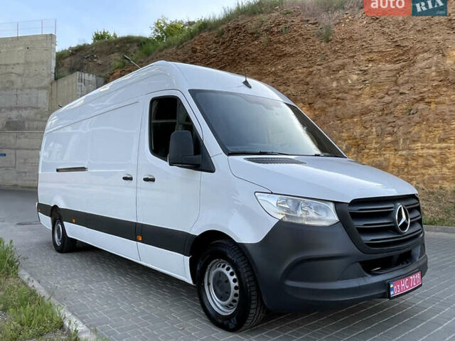 Білий Мерседес Sprinter, об'ємом двигуна 2.2 л та пробігом 280 тис. км за 23800 $, фото 1 на Automoto.ua