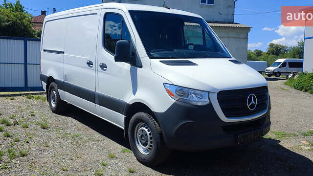 Белый Мерседес Sprinter, объемом двигателя 3 л и пробегом 185 тыс. км за 23500 $, фото 1 на Automoto.ua