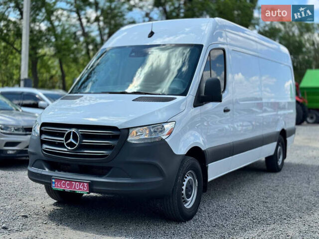 Белый Мерседес Sprinter, объемом двигателя 3 л и пробегом 61 тыс. км за 35600 $, фото 1 на Automoto.ua