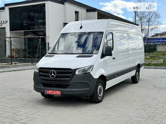 Белый Мерседес Sprinter, объемом двигателя 3 л и пробегом 260 тыс. км за 34850 $, фото 1 на Automoto.ua