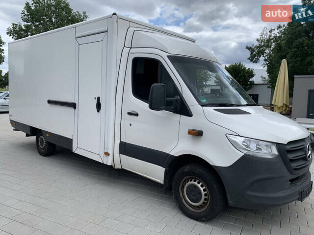 Белый Мерседес Sprinter, объемом двигателя 0 л и пробегом 221 тыс. км за 25736 $, фото 1 на Automoto.ua