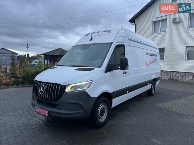 Белый Мерседес Sprinter, объемом двигателя 2.1 л и пробегом 366 тыс. км за 27800 $, фото 1 на Automoto.ua