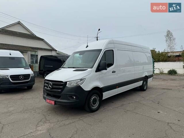 Белый Мерседес Sprinter, объемом двигателя 2.2 л и пробегом 245 тыс. км за 26900 $, фото 1 на Automoto.ua
