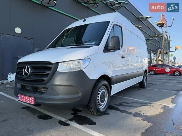 Белый Мерседес Sprinter, объемом двигателя 2.2 л и пробегом 198 тыс. км за 23950 $, фото 1 на Automoto.ua