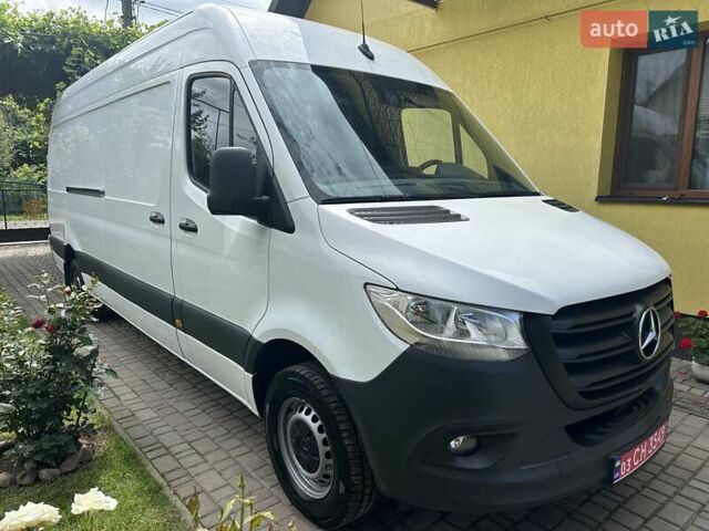 Белый Мерседес Sprinter, объемом двигателя 2 л и пробегом 244 тыс. км за 27653 $, фото 1 на Automoto.ua