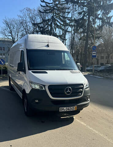 Белый Мерседес Sprinter, объемом двигателя 2.99 л и пробегом 292 тыс. км за 60258 $, фото 1 на Automoto.ua