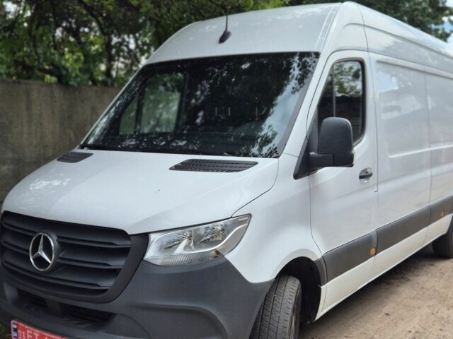 Белый Мерседес Sprinter, объемом двигателя 0 л и пробегом 250 тыс. км за 23900 $, фото 1 на Automoto.ua