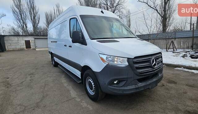 Белый Мерседес Sprinter, объемом двигателя 2.99 л и пробегом 22 тыс. км за 40500 $, фото 1 на Automoto.ua