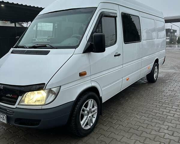 Білий Мерседес Sprinter, об'ємом двигуна 2.15 л та пробігом 852 тис. км за 10500 $, фото 1 на Automoto.ua