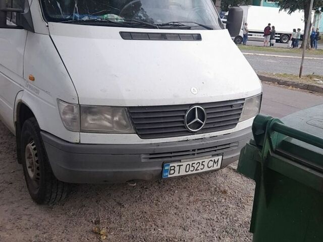 Белый Мерседес Sprinter, объемом двигателя 2.87 л и пробегом 901 тыс. км за 5000 $, фото 1 на Automoto.ua