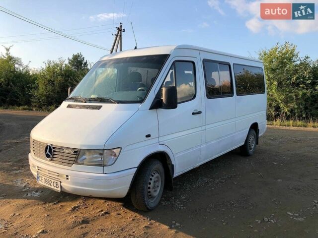 Белый Мерседес Sprinter, объемом двигателя 2.3 л и пробегом 400 тыс. км за 3612 $, фото 1 на Automoto.ua