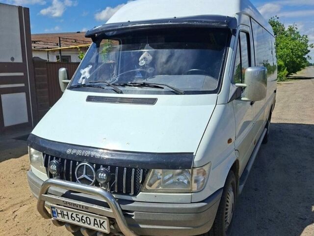 Белый Мерседес Sprinter, объемом двигателя 2.87 л и пробегом 600 тыс. км за 10500 $, фото 1 на Automoto.ua