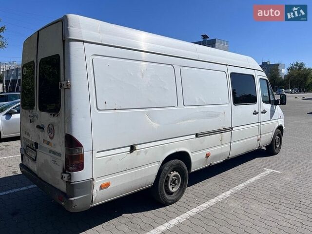 Белый Мерседес Sprinter, объемом двигателя 2.87 л и пробегом 870 тыс. км за 5600 $, фото 1 на Automoto.ua