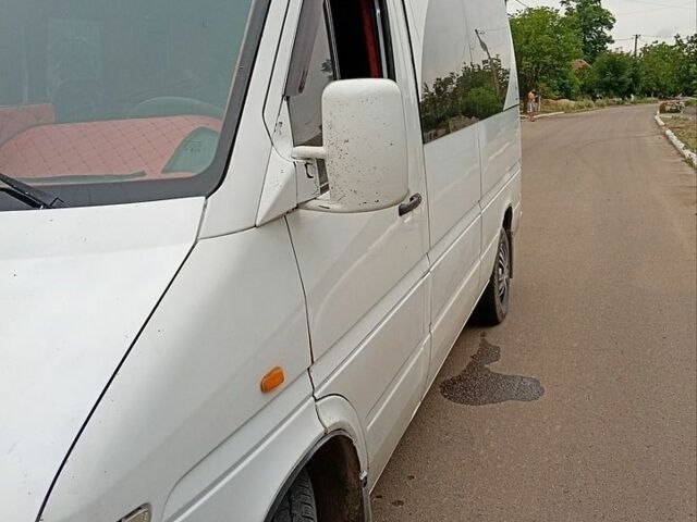 Белый Мерседес Sprinter, объемом двигателя 2.87 л и пробегом 111 тыс. км за 5200 $, фото 1 на Automoto.ua
