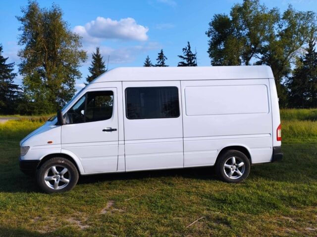 Белый Мерседес Sprinter, объемом двигателя 2.9 л и пробегом 800 тыс. км за 6000 $, фото 1 на Automoto.ua