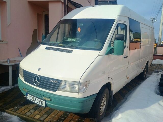 Білий Мерседес Sprinter, об'ємом двигуна 2.9 л та пробігом 440 тис. км за 6800 $, фото 1 на Automoto.ua