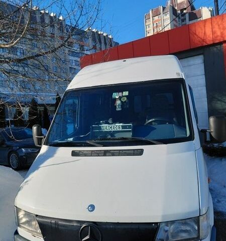 Белый Мерседес Sprinter, объемом двигателя 2.9 л и пробегом 683 тыс. км за 6200 $, фото 1 на Automoto.ua