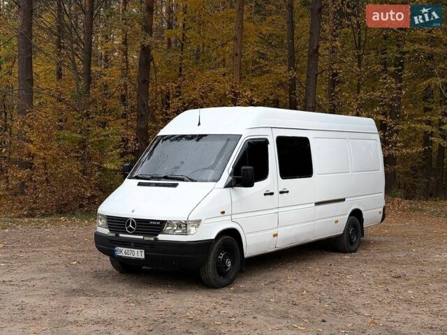 Білий Мерседес Sprinter, об'ємом двигуна 2.9 л та пробігом 578 тис. км за 7500 $, фото 1 на Automoto.ua