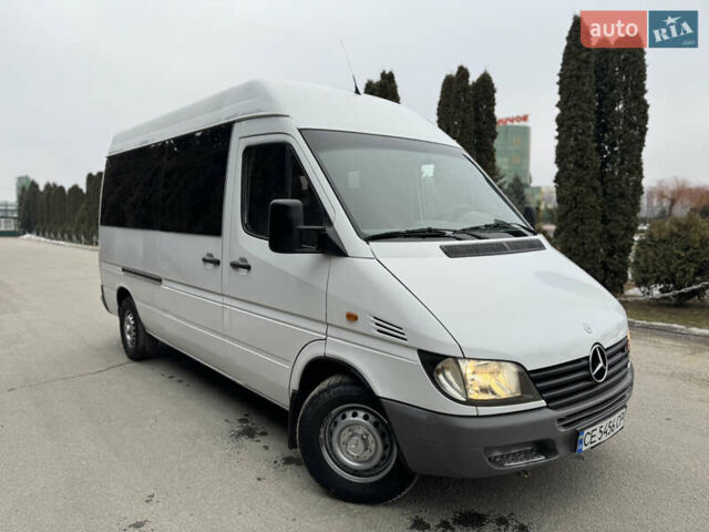 Білий Мерседес Sprinter, об'ємом двигуна 2.2 л та пробігом 400 тис. км за 6999 $, фото 1 на Automoto.ua
