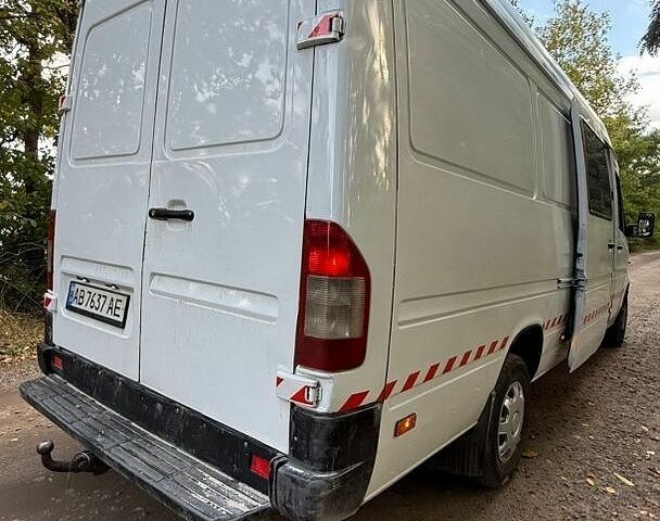 Білий Мерседес Sprinter, об'ємом двигуна 2.15 л та пробігом 888 тис. км за 7000 $, фото 1 на Automoto.ua