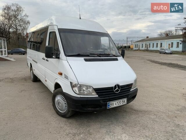 Белый Мерседес Sprinter, объемом двигателя 2.15 л и пробегом 515 тыс. км за 8500 $, фото 1 на Automoto.ua