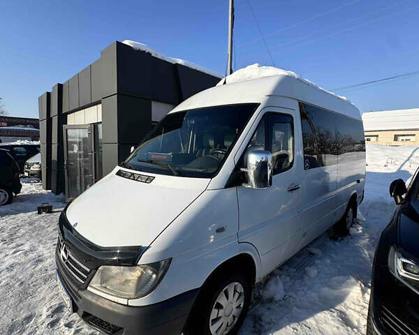 Білий Мерседес Sprinter, об'ємом двигуна 2.15 л та пробігом 640 тис. км за 5800 $, фото 1 на Automoto.ua