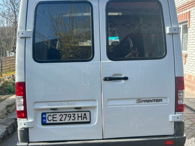 Белый Мерседес Sprinter, объемом двигателя 2.15 л и пробегом 320 тыс. км за 8350 $, фото 1 на Automoto.ua