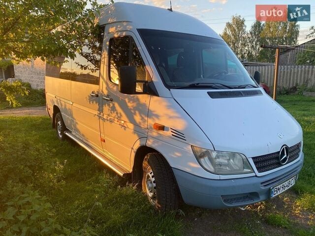 Белый Мерседес Sprinter, объемом двигателя 2.7 л и пробегом 700 тыс. км за 9300 $, фото 1 на Automoto.ua