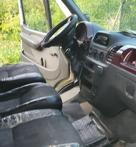 Белый Мерседес Sprinter, объемом двигателя 2.69 л и пробегом 5 тыс. км за 6000 $, фото 1 на Automoto.ua