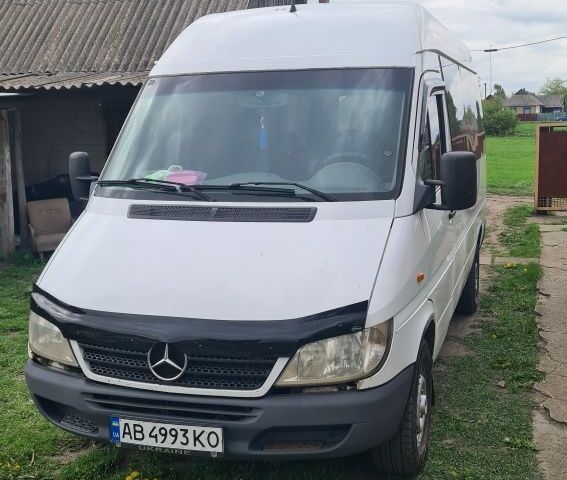 Білий Мерседес Sprinter, об'ємом двигуна 0.27 л та пробігом 299 тис. км за 8450 $, фото 1 на Automoto.ua