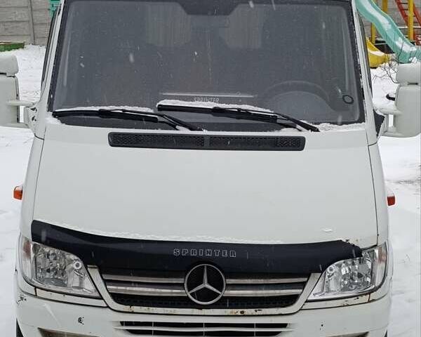 Белый Мерседес Sprinter, объемом двигателя 2.15 л и пробегом 980 тыс. км за 7450 $, фото 1 на Automoto.ua