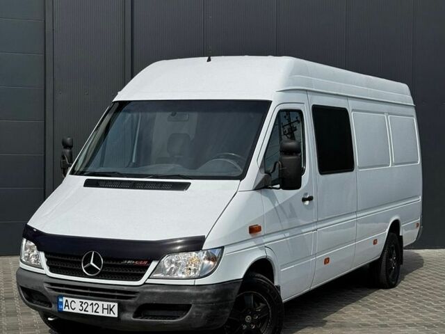 Белый Мерседес Sprinter, объемом двигателя 2.7 л и пробегом 120 тыс. км за 10299 $, фото 1 на Automoto.ua