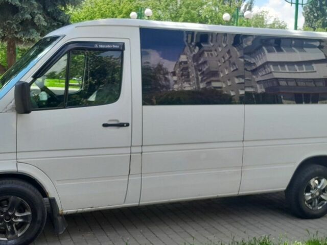 Белый Мерседес Sprinter, объемом двигателя 2.7 л и пробегом 660 тыс. км за 7500 $, фото 1 на Automoto.ua