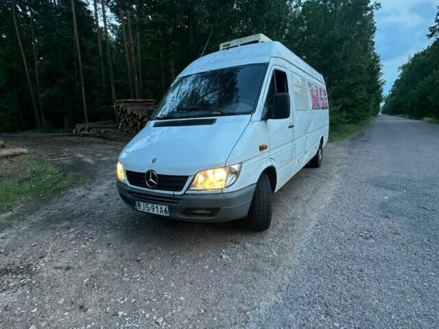 Білий Мерседес Sprinter, об'ємом двигуна 2.2 л та пробігом 500 тис. км за 2915 $, фото 1 на Automoto.ua