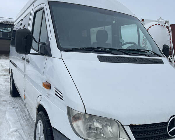 Білий Мерседес Sprinter, об'ємом двигуна 2.2 л та пробігом 335 тис. км за 7300 $, фото 1 на Automoto.ua