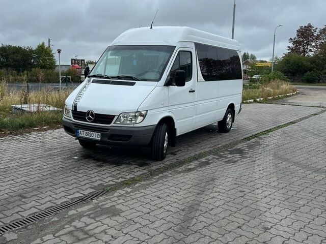 Білий Мерседес Sprinter, об'ємом двигуна 2.69 л та пробігом 750 тис. км за 12500 $, фото 1 на Automoto.ua