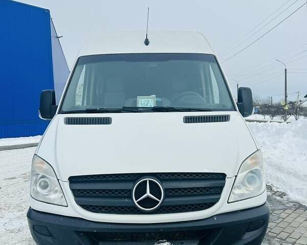 Белый Мерседес Sprinter, объемом двигателя 2.15 л и пробегом 1 тыс. км за 10500 $, фото 1 на Automoto.ua